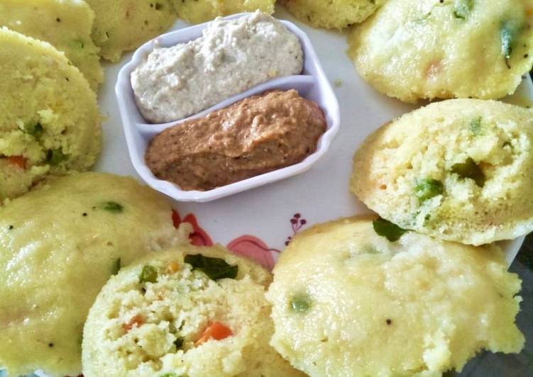 Mix veg sooji &amp; daal idli