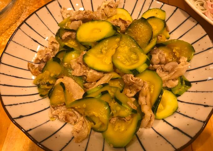 Stir-fried Zucchini and pork