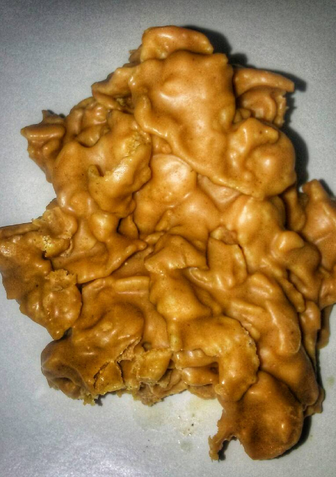 A picture of Frosted Flake Cereal Clusters.