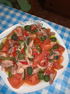 Una foto de Ensalada de bonito