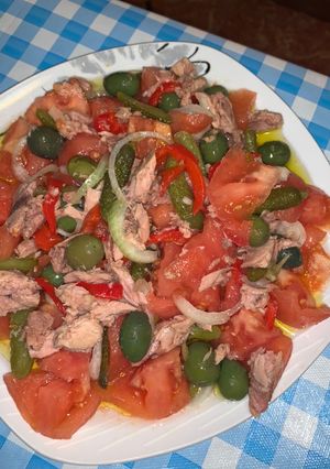 Una foto de Ensalada de bonito