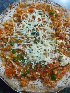 મિક્સ  વેજટેબલ ઉત્તપમ(Mix Vegetable Uttapam Recipe In Gujarati) રેસીપી મુખ્ય ફોટો