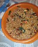 Bowl de trigo con soja, algas y almendras
