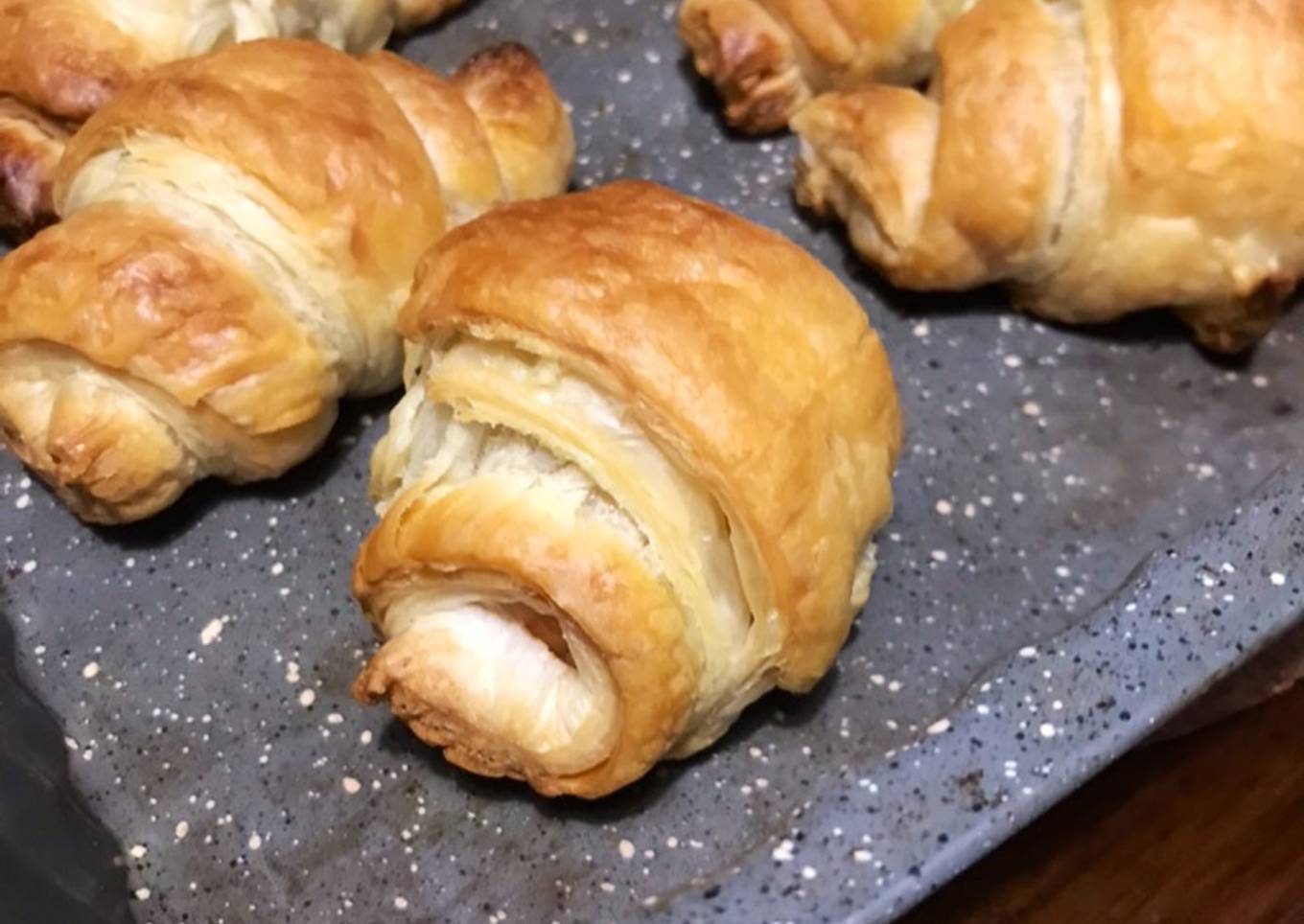 Croissant Smoked Chicken Sausages