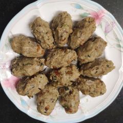 A picture of Foxtail Millet dumpling.