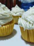 Cupcakes de coco Buttercream de chocolate Montblanc de almendra