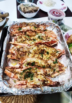 Hình của món Tôm càng nướng bơ tỏi/ Baked Prawn garlic butter.