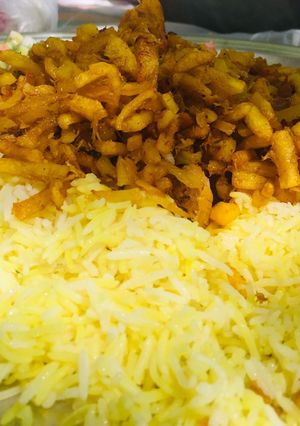 عکسی از دستور پلو با تن ماهی و سیب زمینی 😋