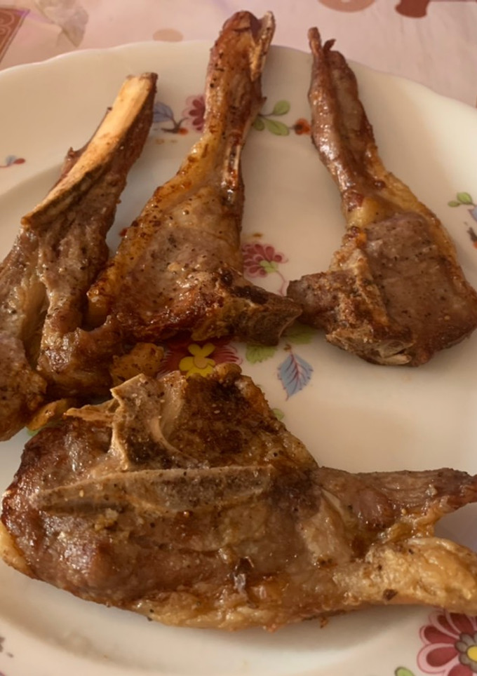 Una foto de Chuletas de cordero en freidora de aire