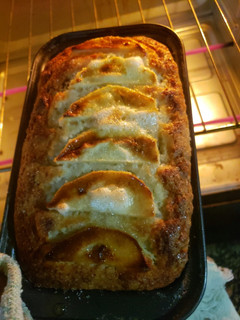 Una foto de Budín de manzanas fácil❣