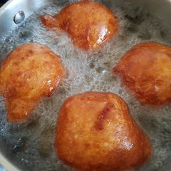 A picture of Vetkoek.