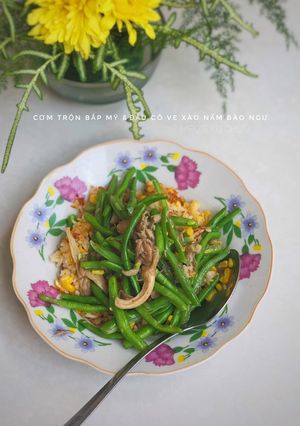 Hình của món Đậu cô ve xào nấm bào ngư (chay).