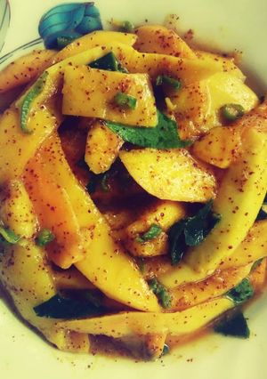 A picture of Riped-Mango Salad.