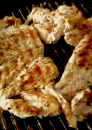 Una foto de Pechugas de Pollo con Ajo y Limón