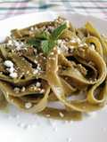 Tagliatelle de espinaca al pesto 🍝