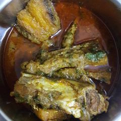 A picture of Katla Kalia(fish curry).