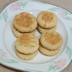 A picture of Diet biscuits with custard flavour 🫓 🫓.