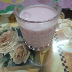 A picture of Rose milk shake.