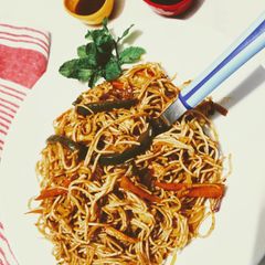 A picture of Veg chowmean indian Chinese style.