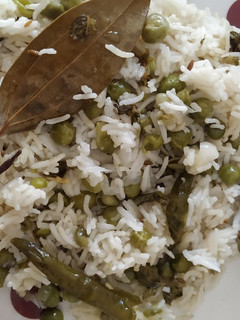 பட்டாணி புலாவ் (Pattani pulao recipe in tamil) செய்முறை முக்கிய புகைப்படம்