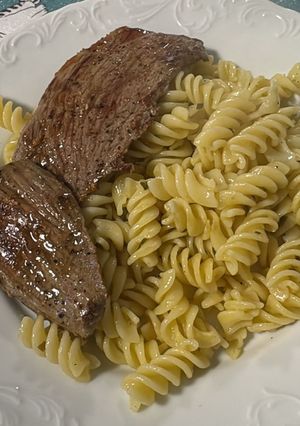 Foto de Fusilli na manteiga com picanha