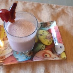 A picture of Strawberry date and Banana Smoothie.