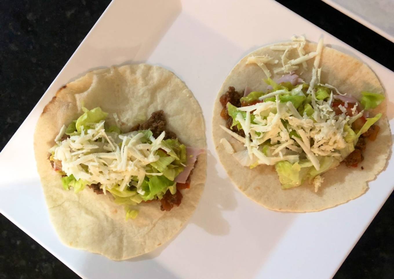 Tortillas con Carne Molida y Guacamole