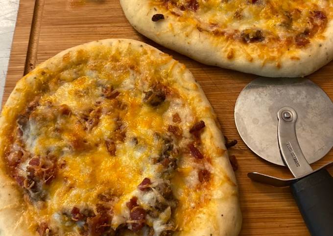 Recipe of Quick Bacon Double cheeseburger pizza