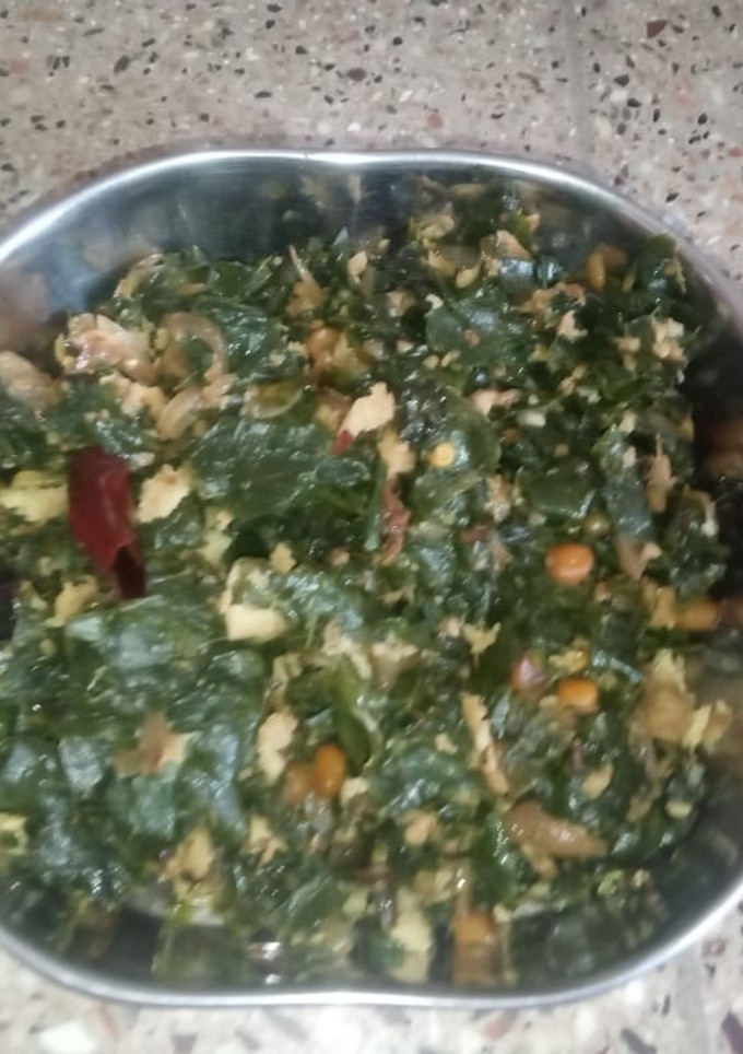 முருங்கைக் கீரை பொரியல் செய்முறை முக்கிய புகைப்படம்