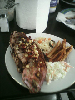 Una foto de Pescado frito al ajo