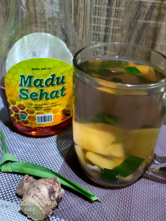 Foto resep Air jahe pandan madu🍵