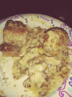 A picture of Beef stroganoff.