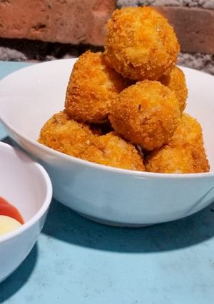Foto resep Bola Nasi Keju (jamur+wortel+abon)