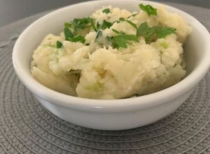 Una foto de Puré de papas saborizado