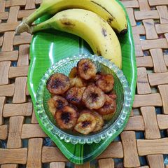 Nendran banana chips A picture of Nendran banana chips.