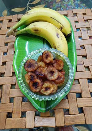 A picture of Nendran banana chips.