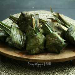 รูปของ Ayam Goreng Pandan Thailand #RabuBaru