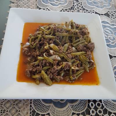 Carne molida con nopales en salsa de guajillo Receta de   Cookpad