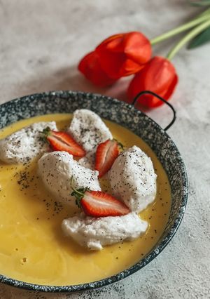 Klasszikus madártej cirmos habbal recept fotója