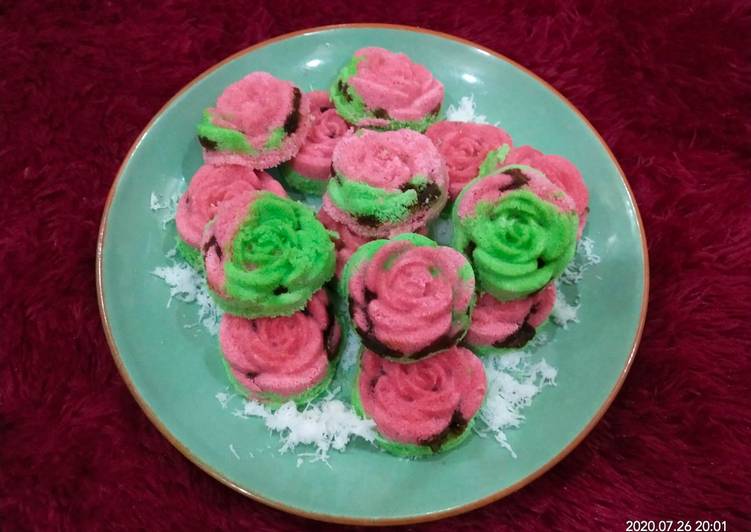 Kue Putu Bunga Cinta