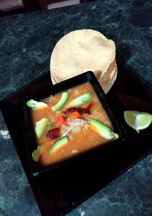 Una foto de Caldo tlalpeño