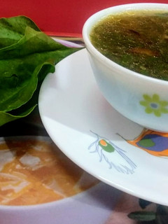 पालक और लहसुन का सूप(palak aur lahsun ka soup recipe in Hindi) रेसिपी मुख्य फोटो