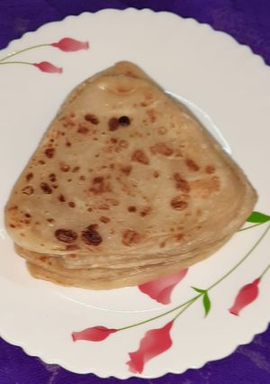 ময়দার পরোটা(moidar porota recipe in Bengali) রেসিপির প্রধান ছবি