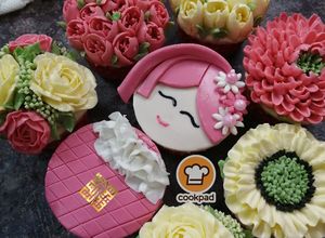 Gambar Cupcakes butter raspberry