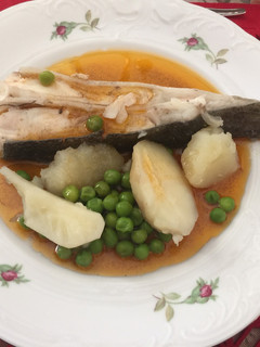 Una foto de Rodaballo en salsa roja