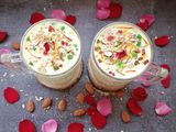 स्ट्रीट स्टाईल बदाम मिल्कशेक (Street style badam milkshake recipe in marathi)