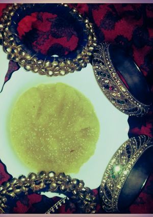 A picture of Apple halwa.