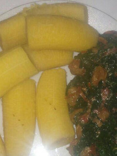 A picture of Plantain and soya chunks sauce.