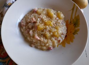 Foto di Risotto con patate, pancetta e rosmarino 😋