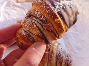Una foto de relleno salado para croissant